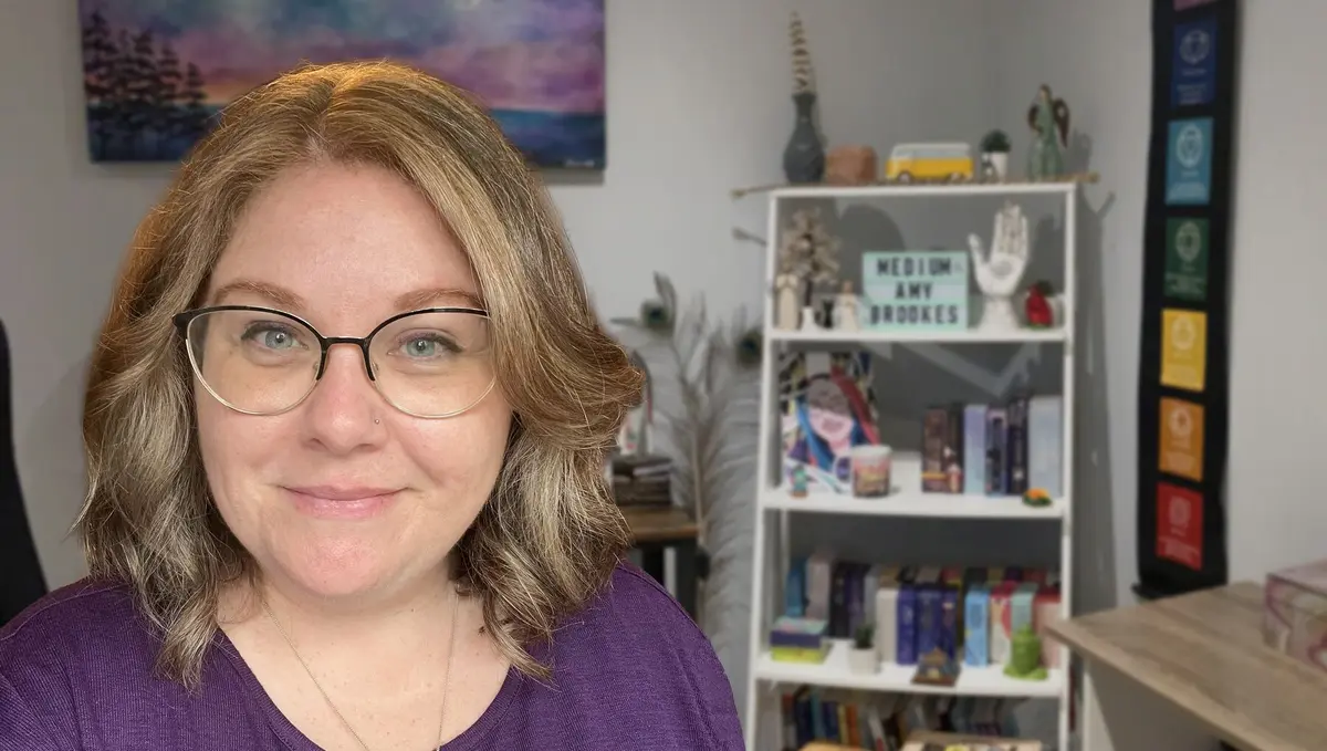 Psychic Medium Amy Brookes